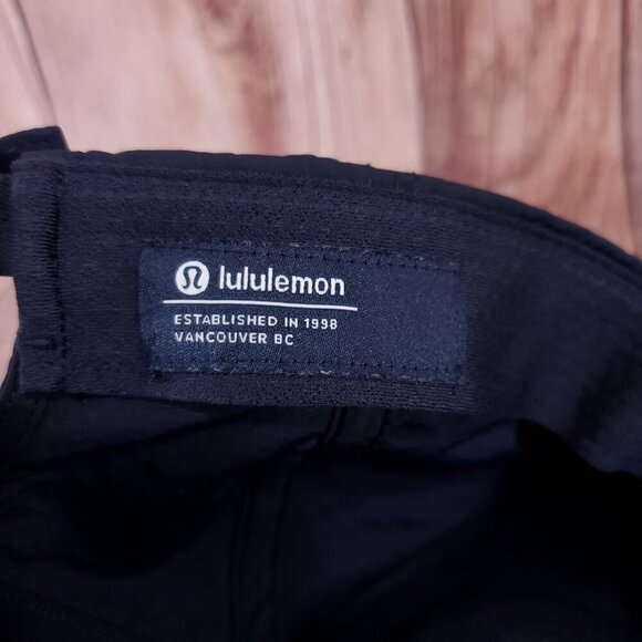 *FLAW READ* Lululemon Womens Baller Hat Logo Patch Navy Blue Fits Small - Picture 15 of 16